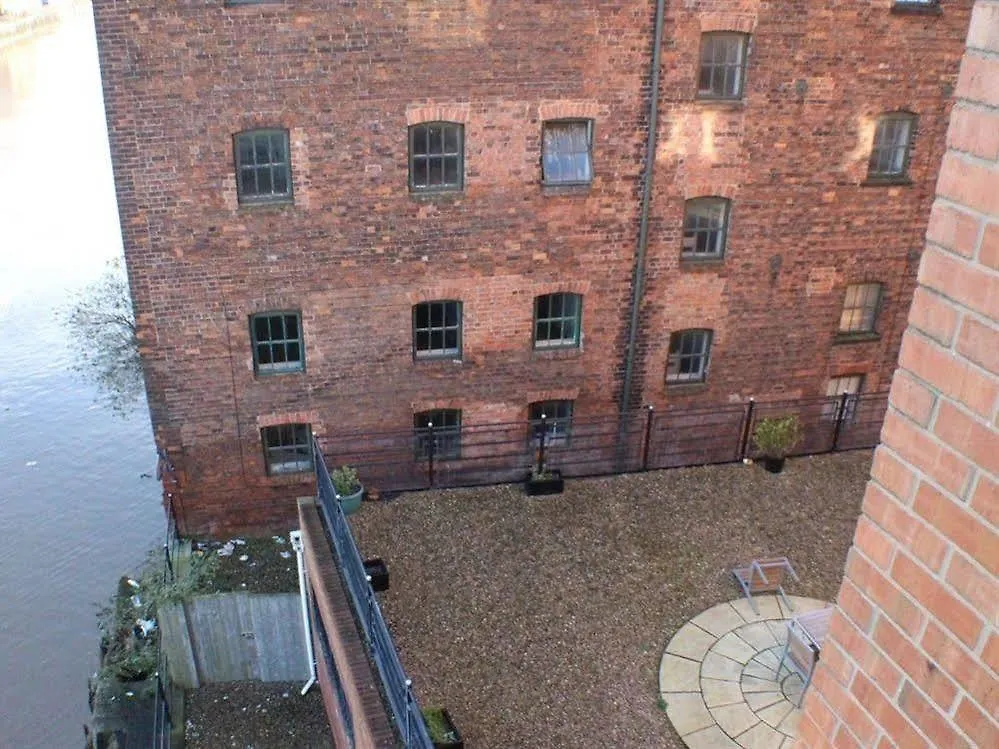 Tradewinds Apartments Kingston upon Hull 0*,